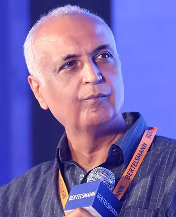 Madhavan Narayanan, Senior Editor